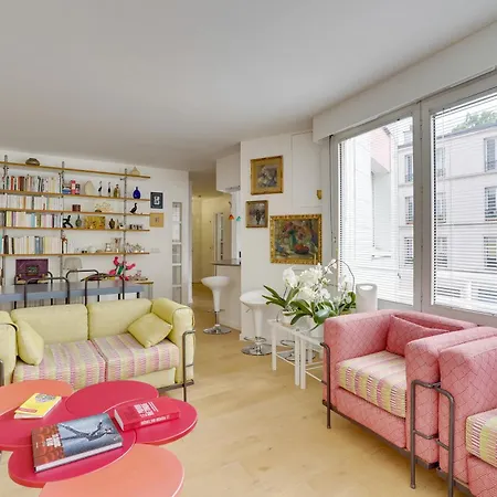 Apartment Bastille Design With Ac Terrace 5 People By Weekome