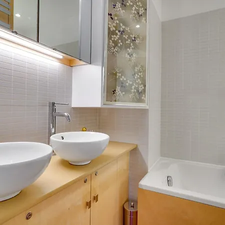 Bastille Design With Ac Terrace 5 People By Weekome Apartment *